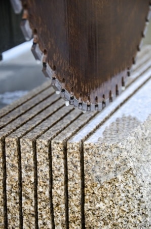 חיתוך שיש גרניט